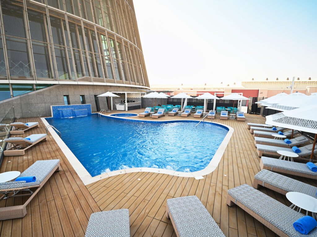M1 POOL